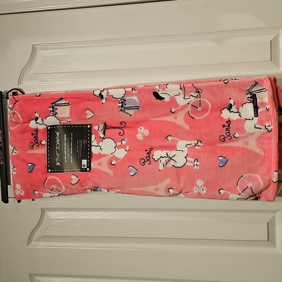 Betsey Johnson 50